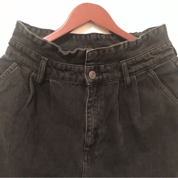 Size 29, BDG Urban Outfitters black jeans with pleats - Picture 1 of 8